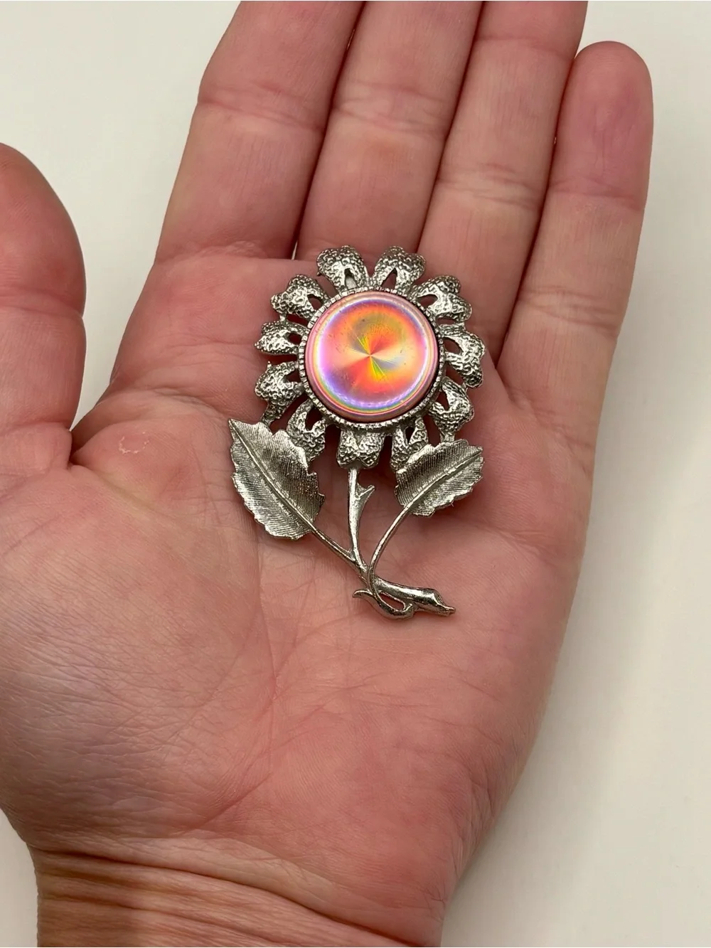 Vintage Jewelarama Silver Tone Daisy Flower Pin Pink Rainbow Iridescent Brooch